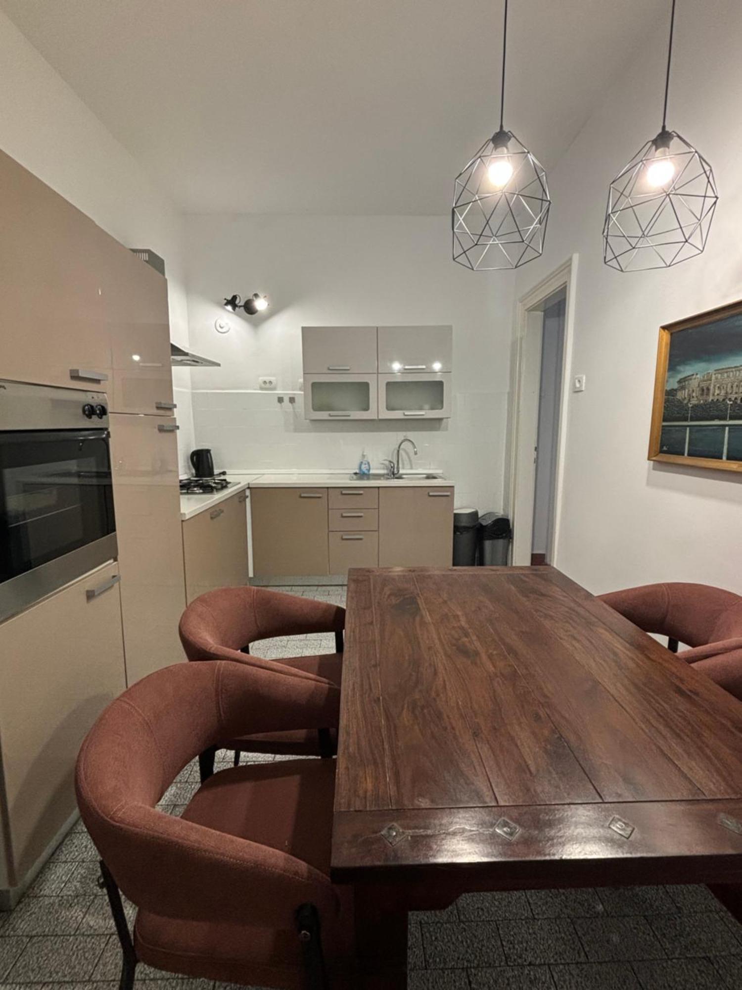 Ra City Garden Suite Пула Екстер'єр фото